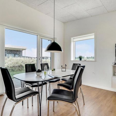 Gorgeous Home In Ringkobing With House A Panoramic View Sondervig Exterior photo